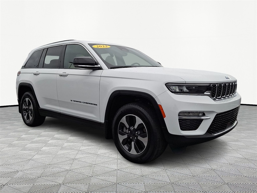 2023 Jeep Grand Cherokee 4xe's photo