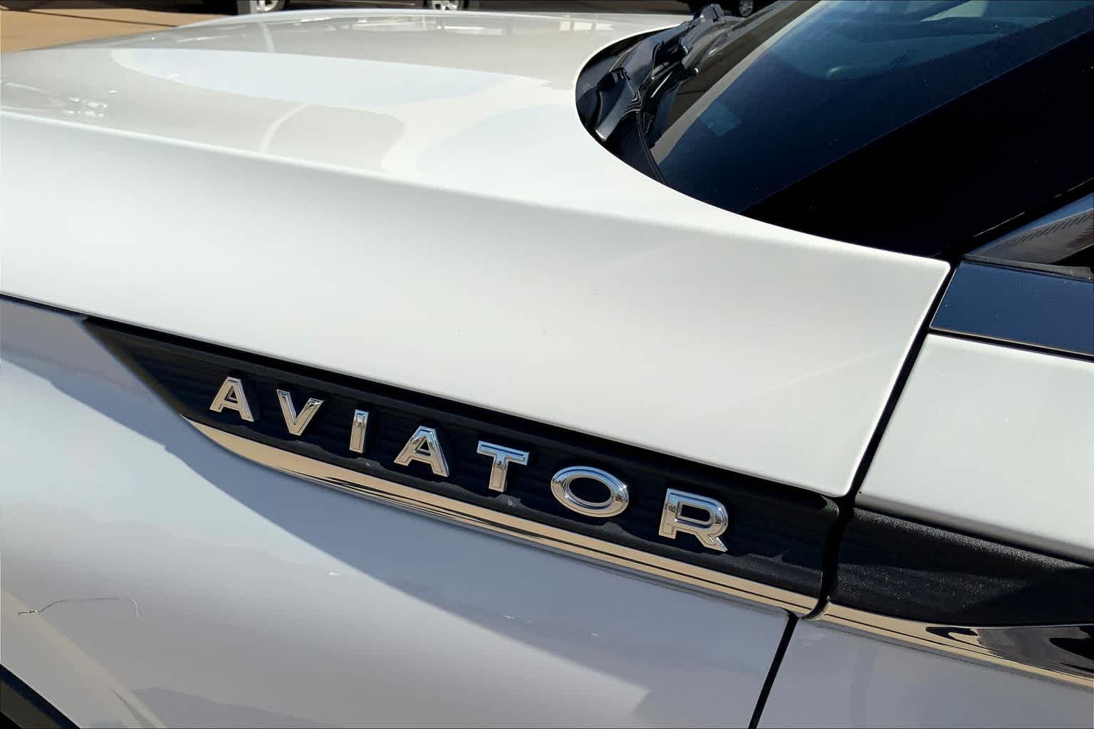 2020 Lincoln Aviator Reserve photo 29