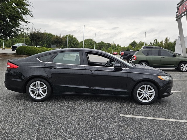 2018 Ford Fusion SE photo 12