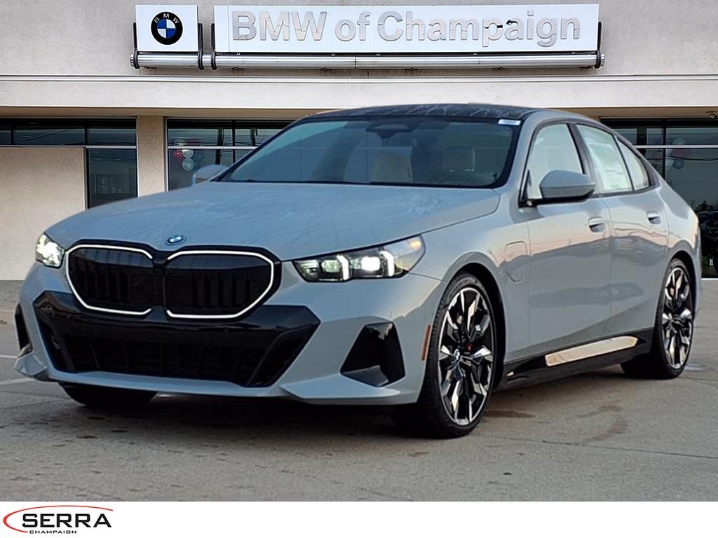 2026 BMW 5 Series 550e's photo