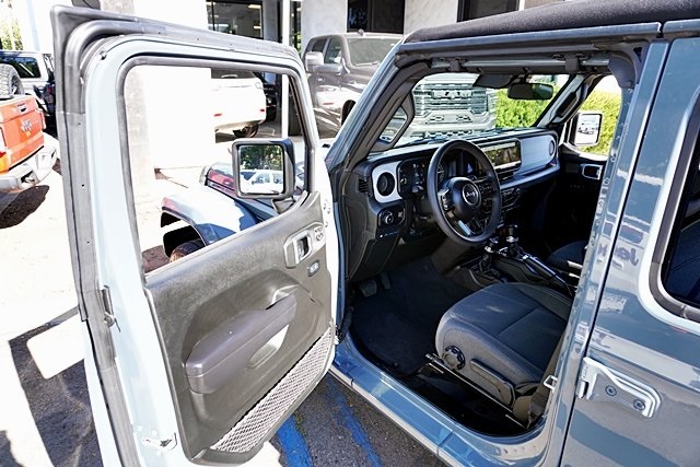 2024 Jeep Wrangler Sport S 4xe photo 34