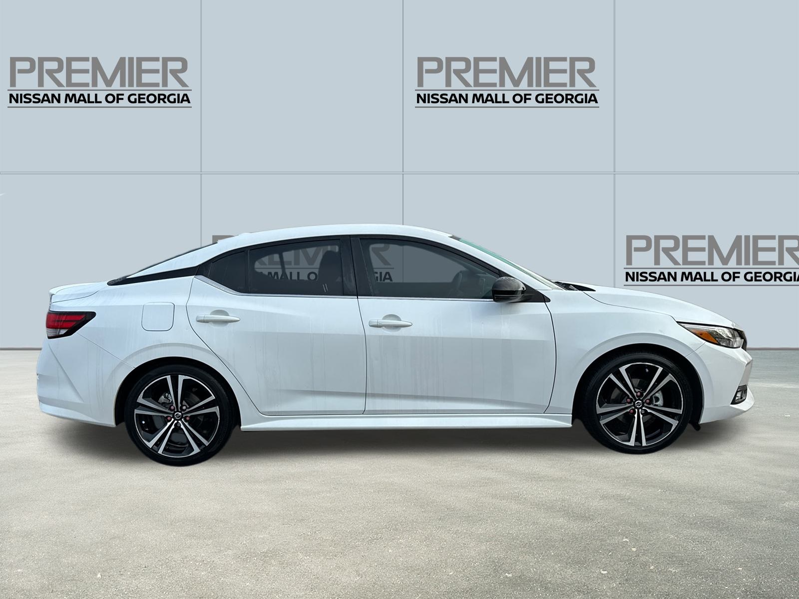 2022 Nissan Sentra SR photo 4