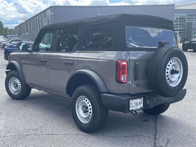 2025 Ford Bronco Base photo 2