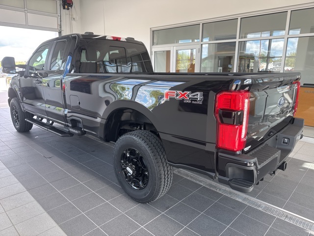 2026 Ford F-350 XL photo 6