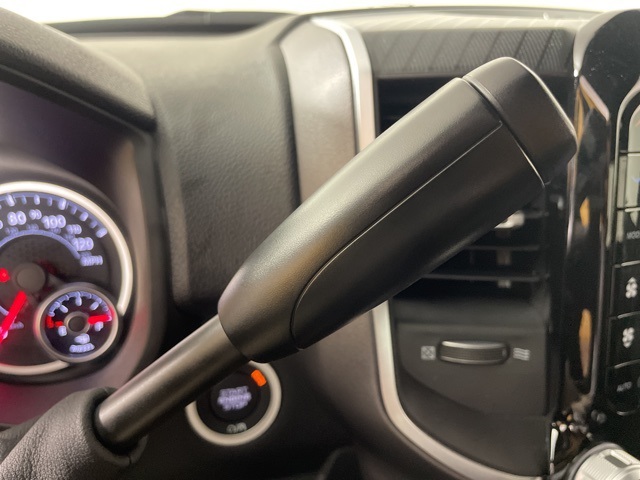 2025 Ram 2500 Big Horn photo 24