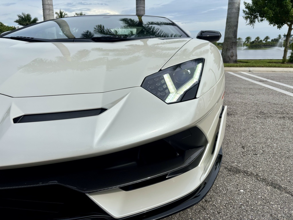 2020 Lamborghini Aventador SVJ Roadster photo 40