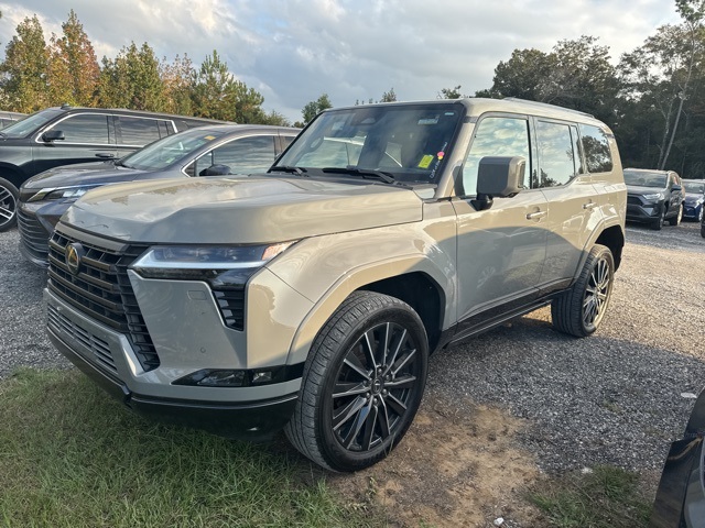 2024 Lexus GX Luxury's photo