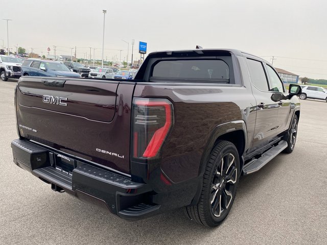 2025 Gmc Sierra EV Denali photo 4