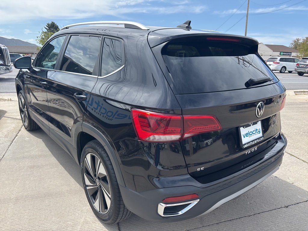 2024 Volkswagen Taos SE photo 7