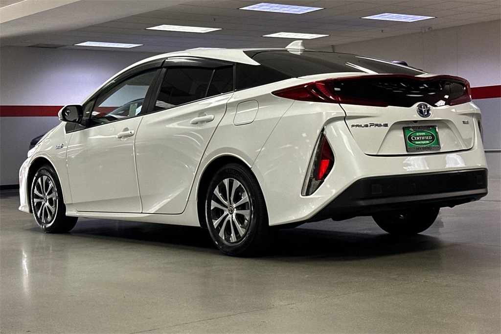 2022 Toyota Prius Prime XLE photo 6