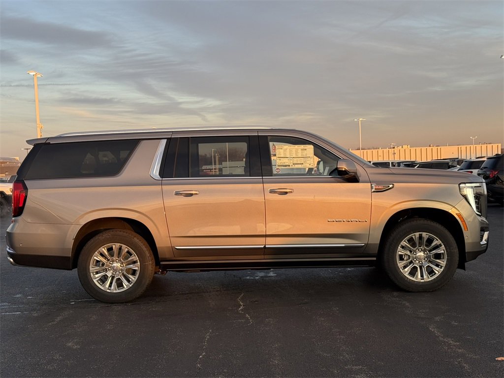 2026 GMC YUKON XL - Image 8