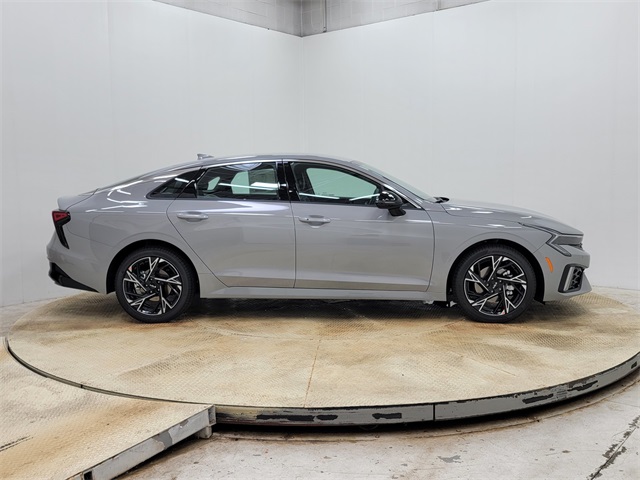 2026 Kia K5 GT-Line photo 3