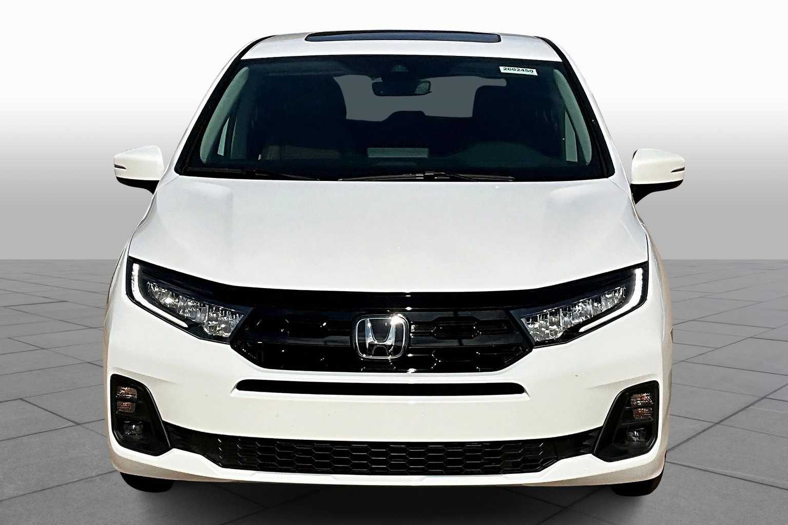 2026 Honda Odyssey Touring photo 3