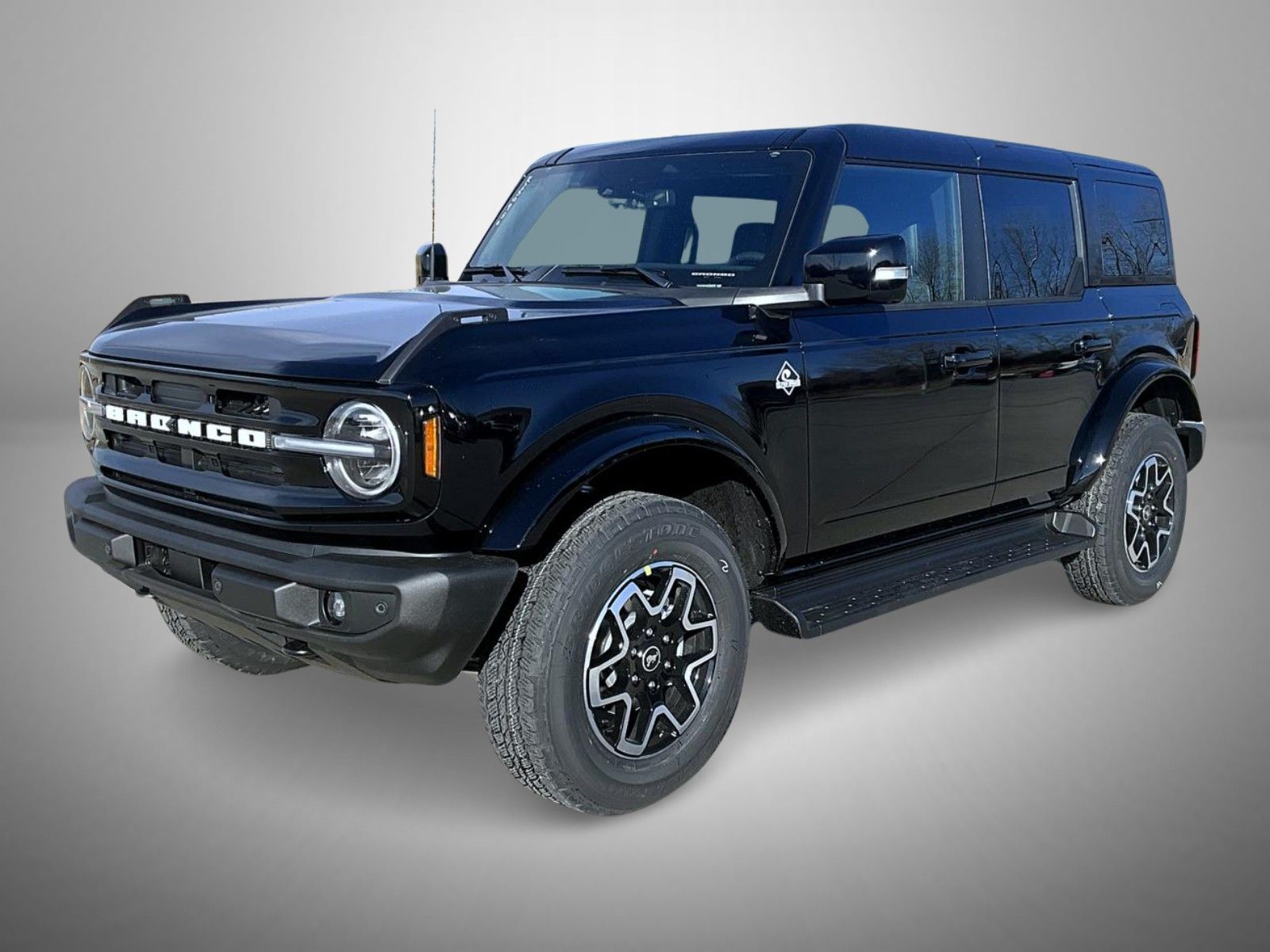 2025 Ford Bronco 4-Door Outer Banks's photo