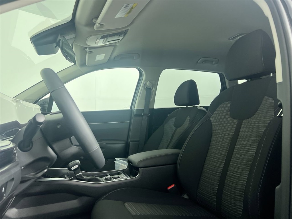 2026 Kia Sorento LX photo 13