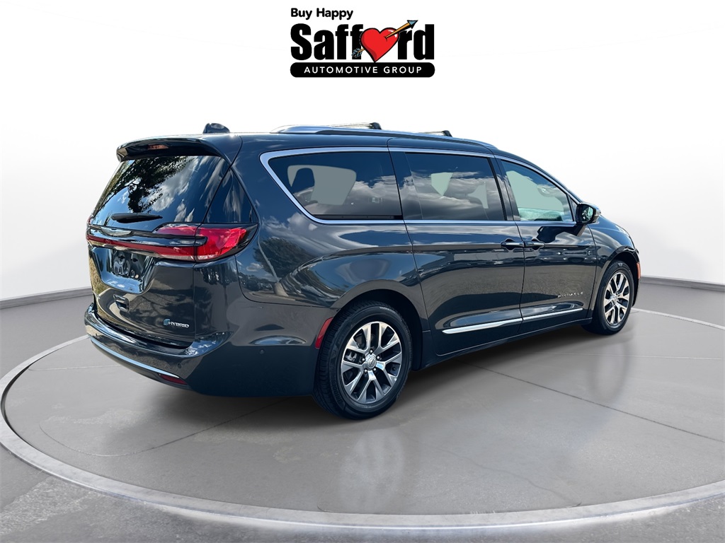2021 Chrysler Pacifica Hybrid Pinnacle photo 8
