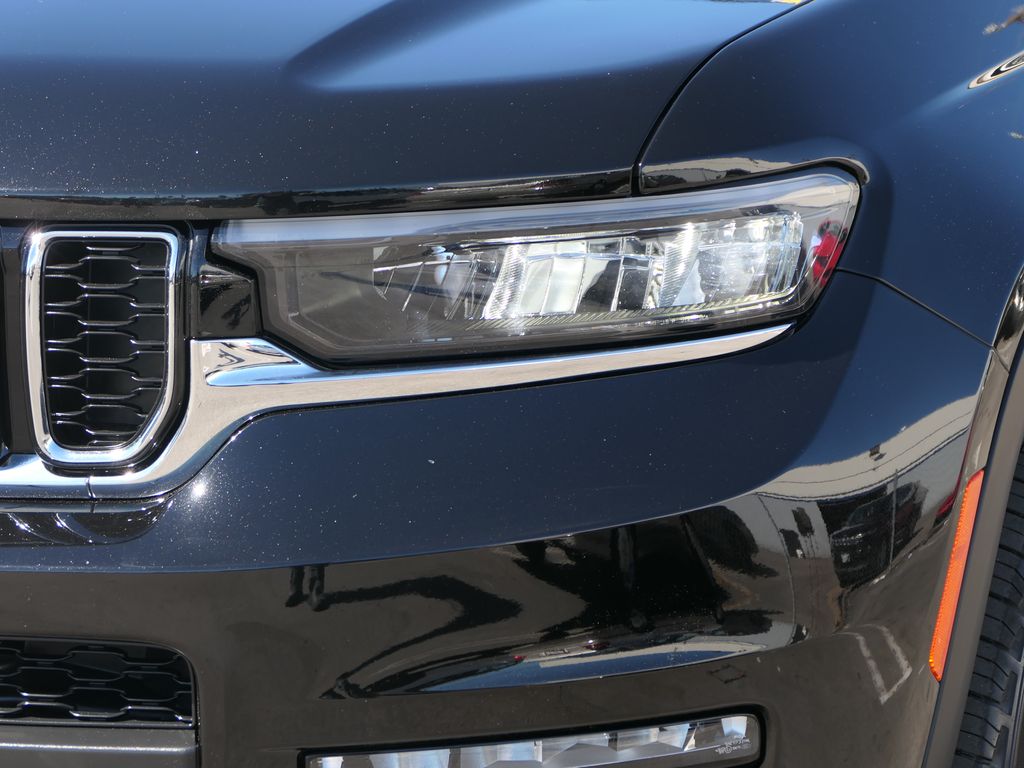 2022 Jeep Grand Cherokee Limited photo 7