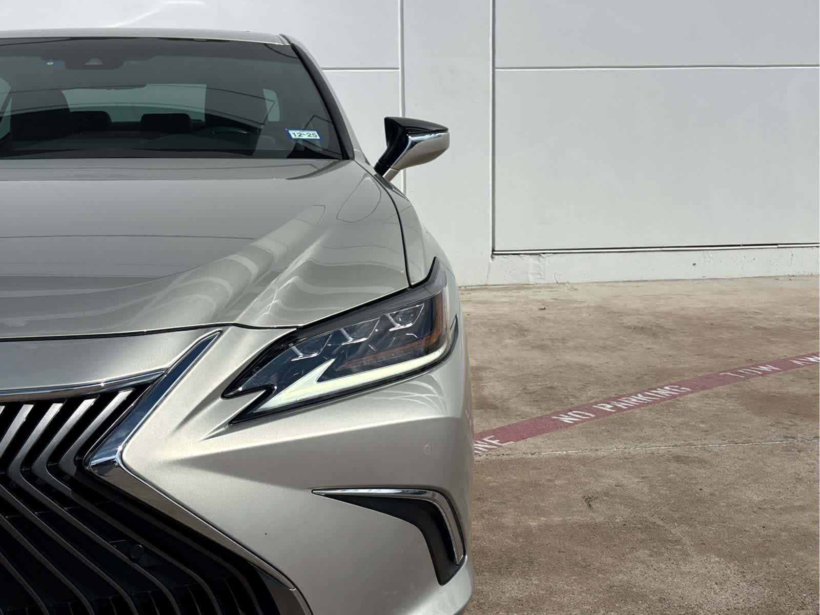 2020 Lexus ES 350 Luxury photo 6