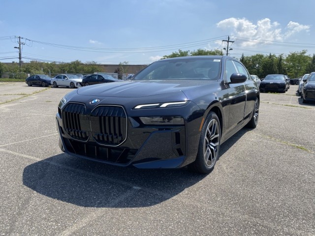 2025 BMW 7 Series 740i xDrive