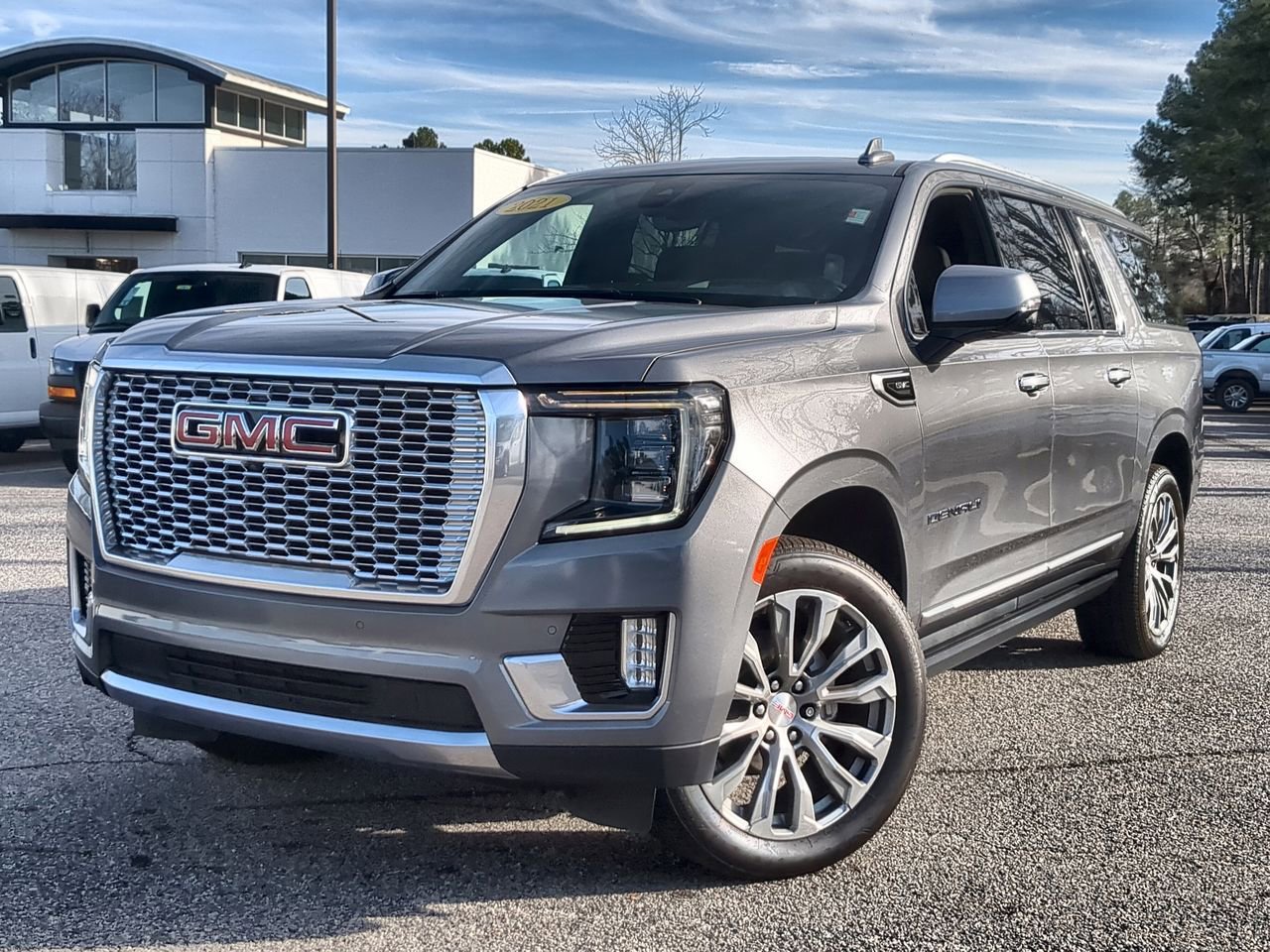 2021 GMC Yukon Denali's photo