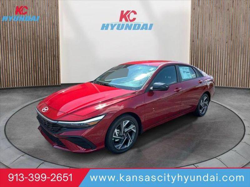 2025 Hyundai Elantra Blue's photo