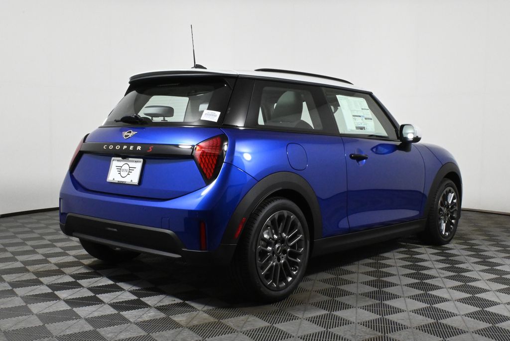 2025 Mini Cooper S Hardtop 2 Door photo 6