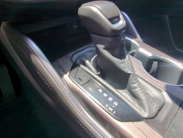 2020 Toyota Highlander Hybrid Platinum photo 11