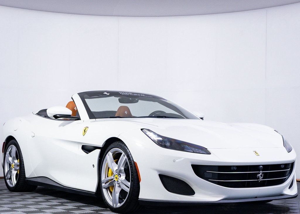 Certified Used 2020 Bianco Avus Ferrari Base image 6