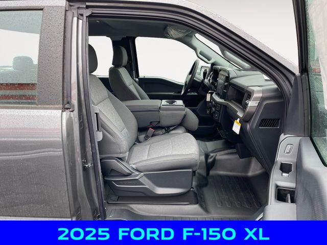 2025 Ford F-150 XL photo 14
