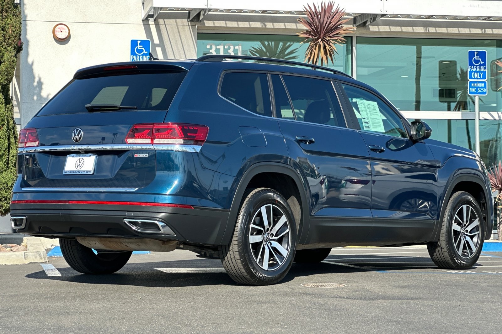 2022 Volkswagen Atlas SE photo 4
