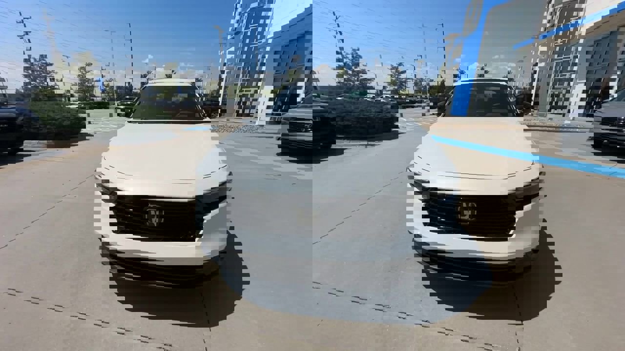 2025 Honda Accord Hybrid Sport photo 3
