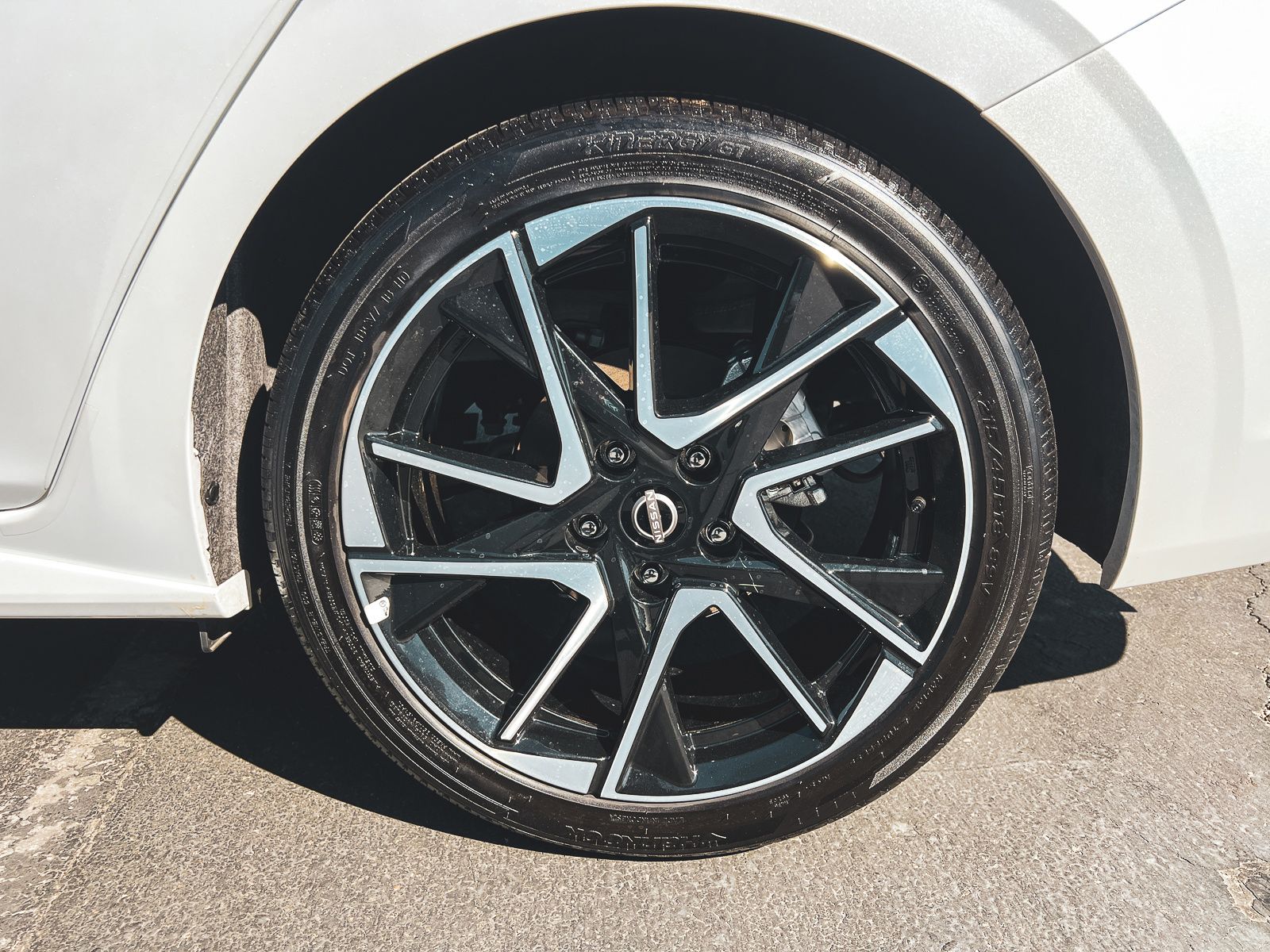 2025 Nissan Sentra SR photo 11