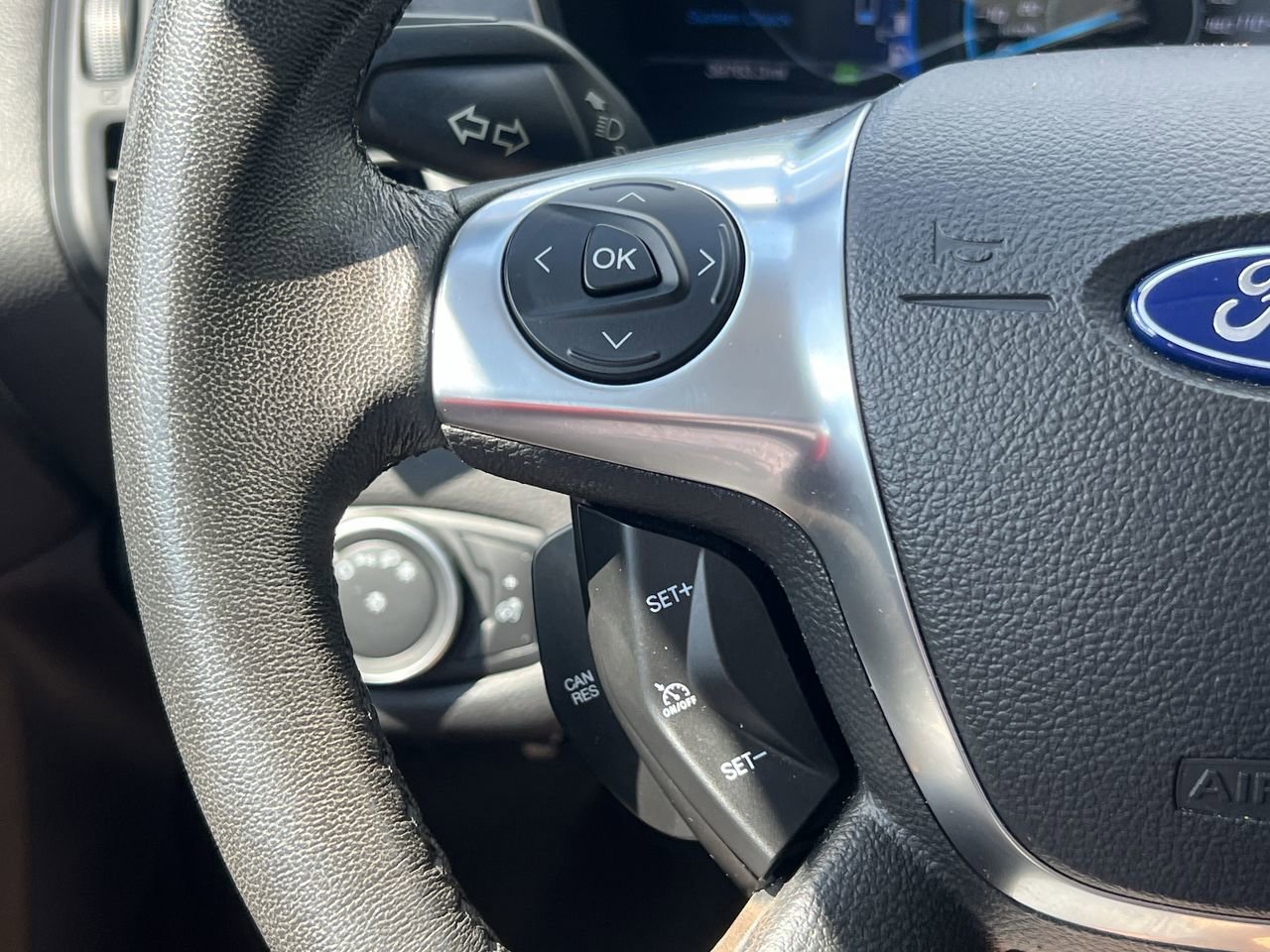 2017 Ford C-Max Hybrid SE photo 23
