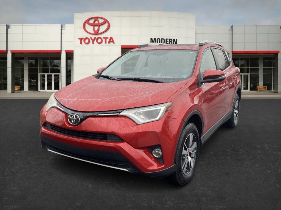 2016 Toyota RAV4 XLE's photo