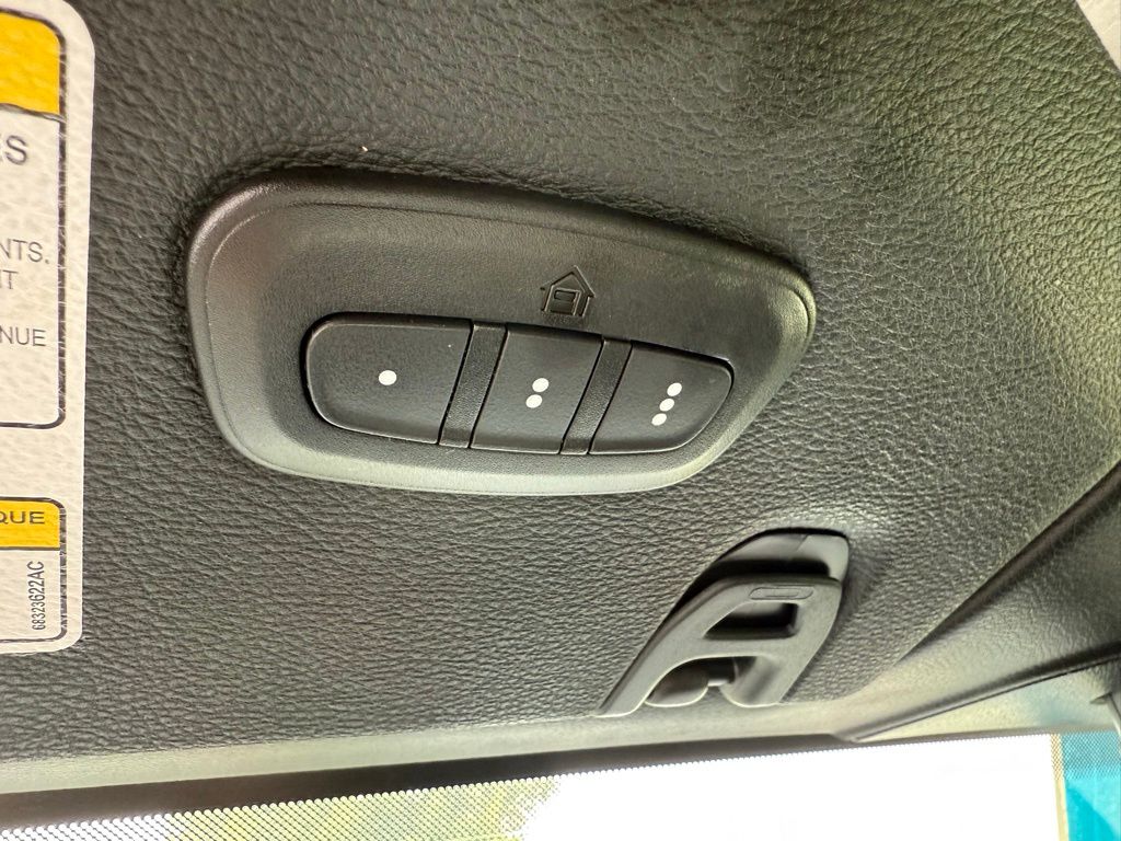 2022 Jeep Wrangler Unlimited Sahara photo 18