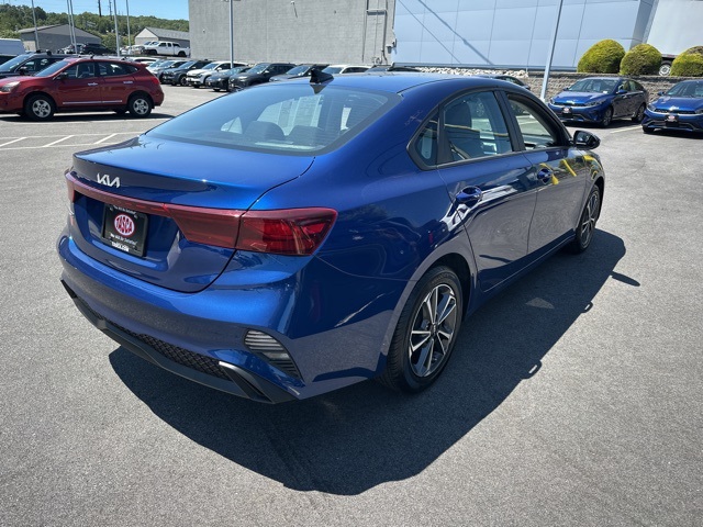 2023 Kia Forte LXS photo 7