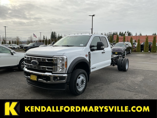 2026 Ford F-450 Super Duty Chassis Cab XL's photo