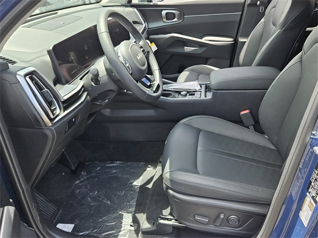 2025 Kia Sorento S photo 3