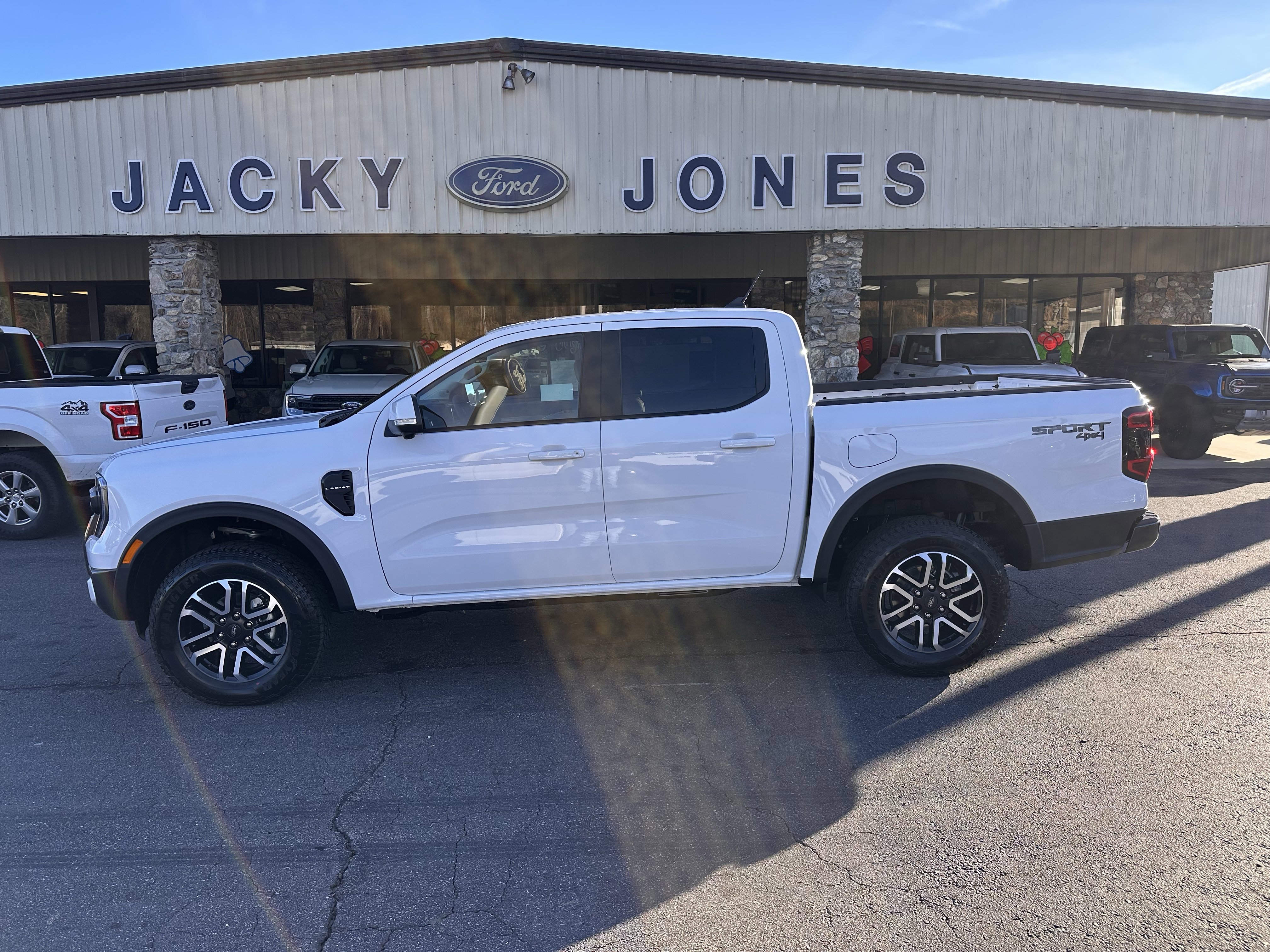 2025 Ford Ranger Lariat's photo