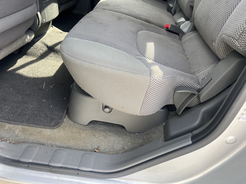 2015 Nissan Frontier SV photo 13