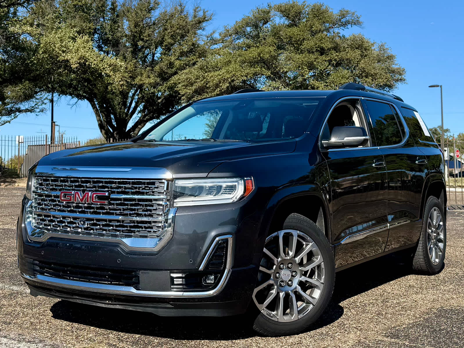 2020 GMC Acadia Denali