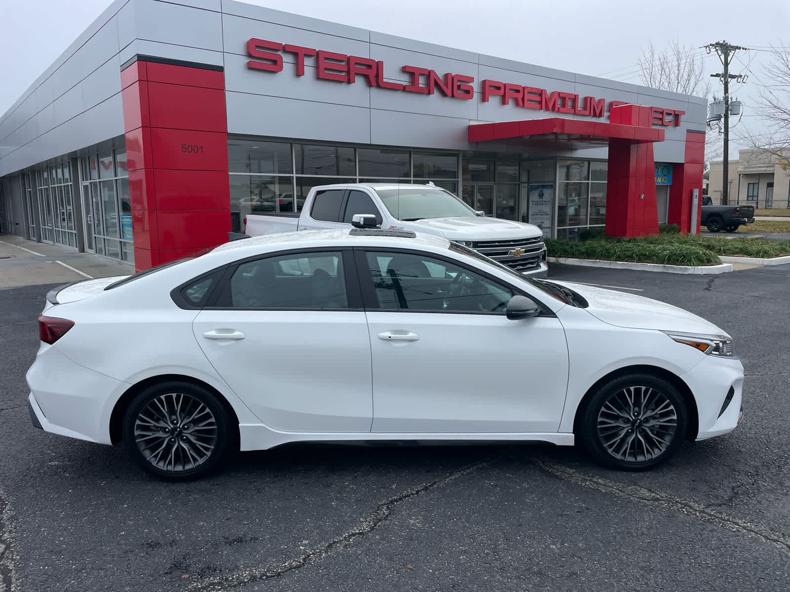 2023 Kia Forte GT-Line's photo