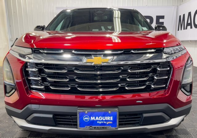 2026 Chevrolet Equinox LT photo 2