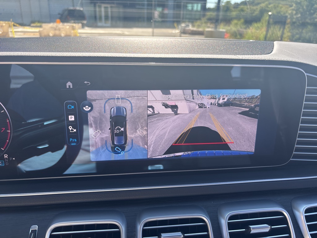 2025 Mercedes Benz GLS 450 4MATIC photo 29