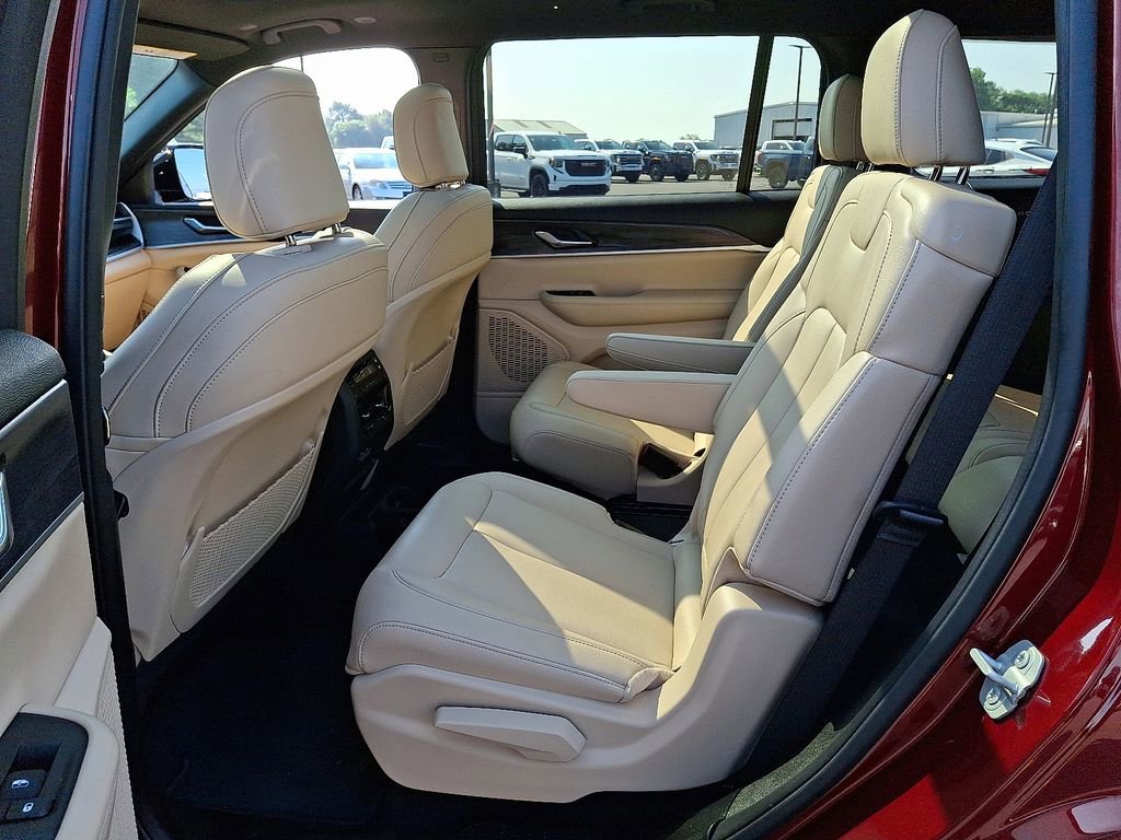 2024 Jeep Grand Cherokee Limited photo 10