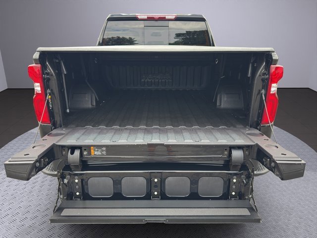 2024 Chevrolet Silverado 1500 High Country photo 24