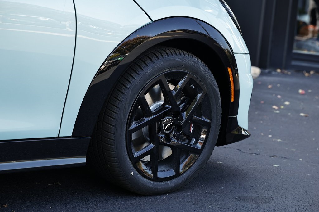 2026 Mini Cooper 2 Door Hardtop Iconic photo 3