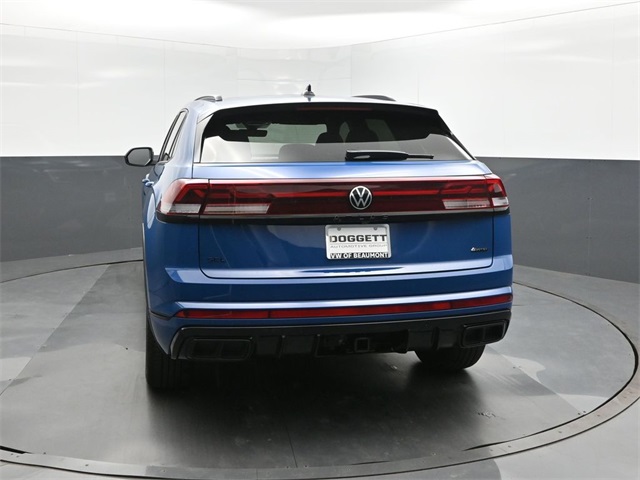 2025 Volkswagen Atlas Cross Sport SEL R-Line photo 4