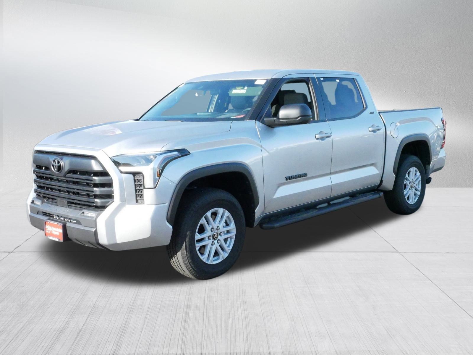 2025 Toyota Tundra SR5 photo 3