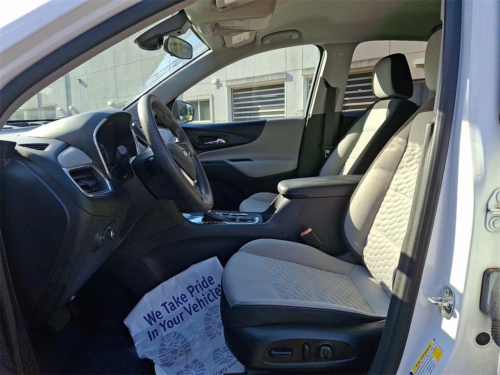 2021 Chevrolet Equinox LT photo 13